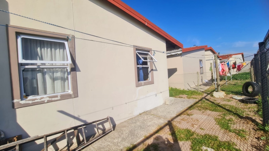 2 Bedroom Property for Sale in Highbury Western Cape
